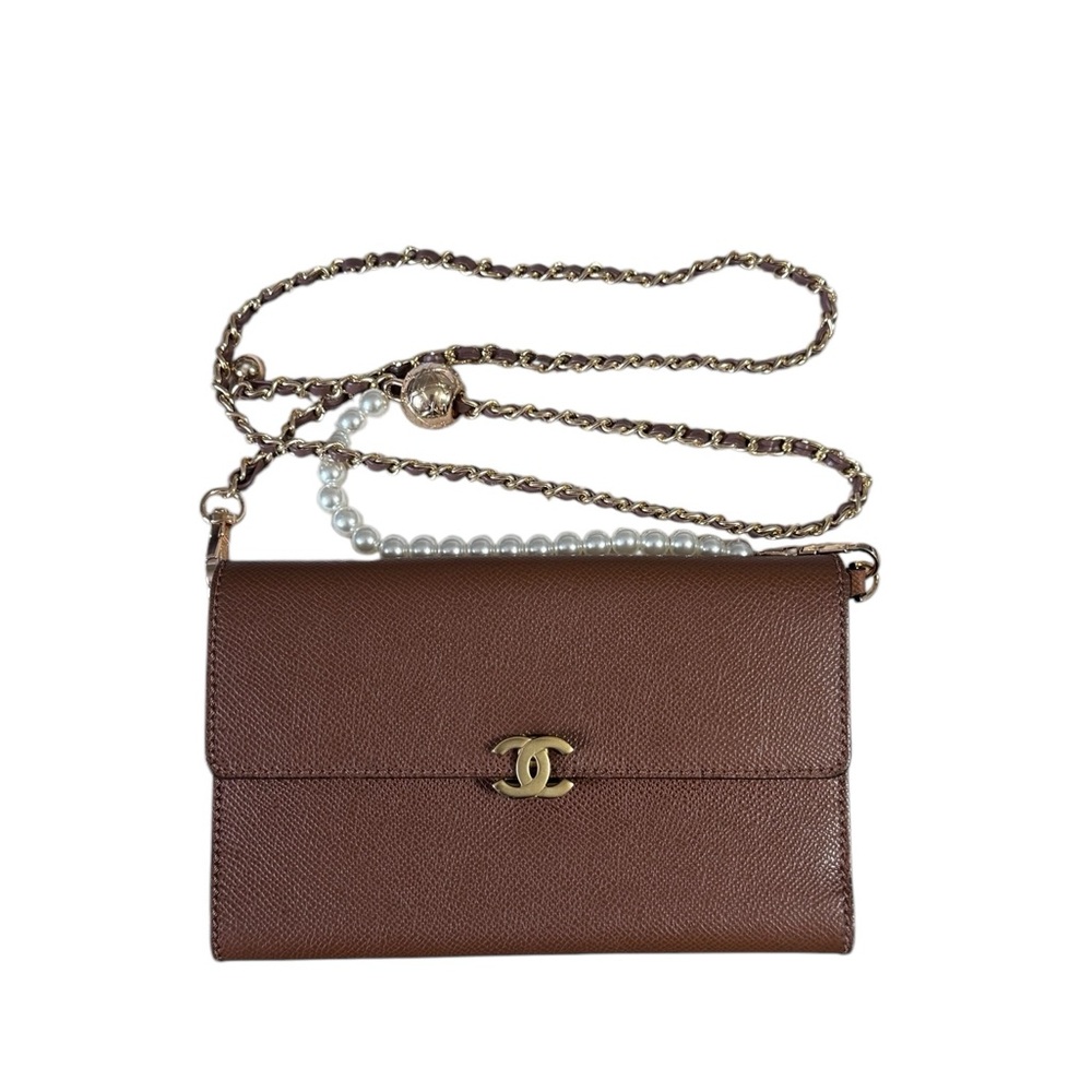CHANEL BROWN GRAINED LEATHER PURSE/WALLET WITH UNBRANDED GOLD CHAIN💖
